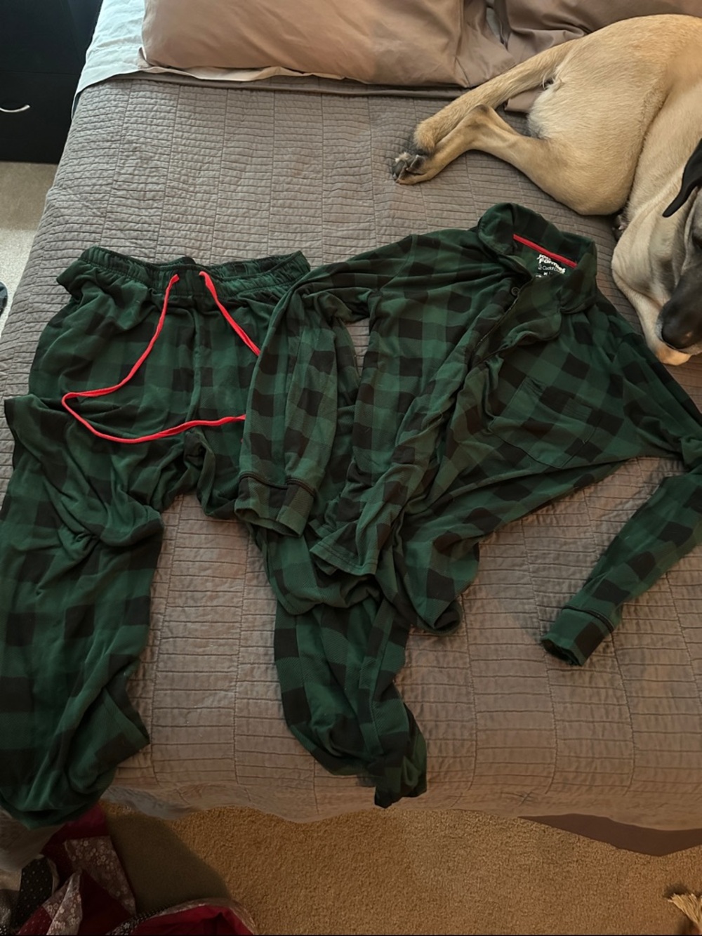 Men's Green Plaid Lounge Set with Red Drawstring